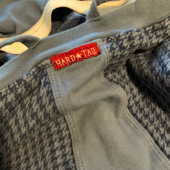 HardTail shelf tank Fastback Bra blue houndstooth. yoga support, spaghetti strap - Picture 4 of 11